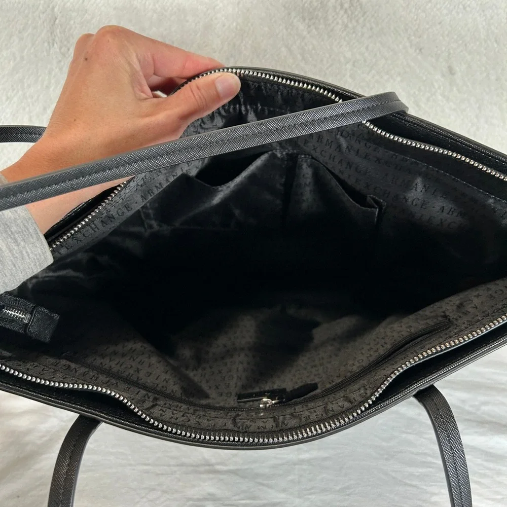 Armani Exchange AX Black Saffiano Faux Leather Zip Top Tote Bag 942575 NEW